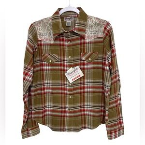 Wrangler Wrancher Flannel Lace Shoulder Pearl Snap Shirt Women’s Medium
